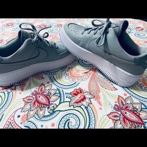 Nike Air Force 1 sage low